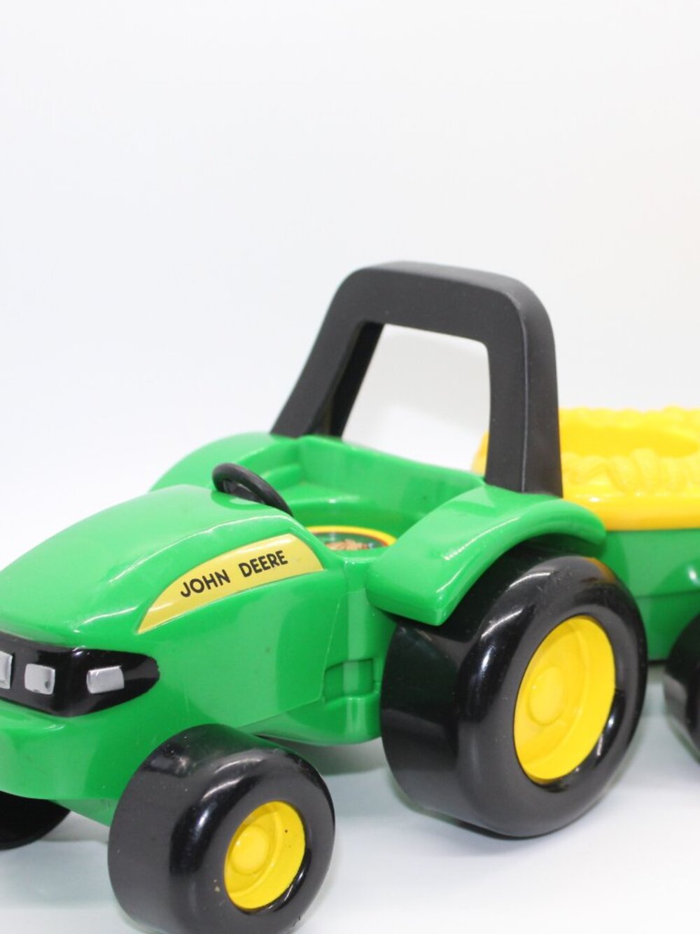 John Deere Tomy  Hayride Tractor & 2 Trailers Farm Toy No Animals No Sounds  Put